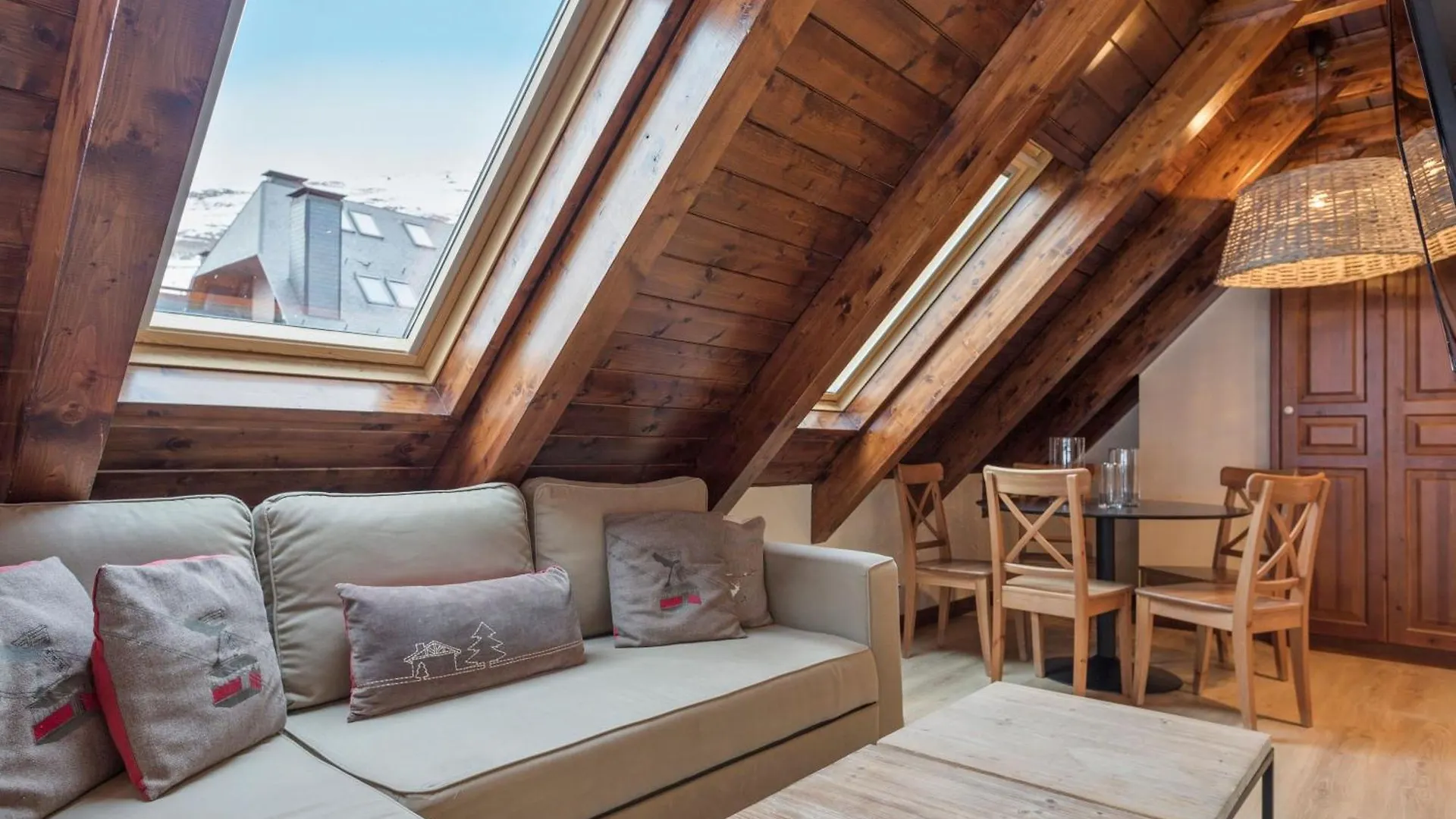 Luderna - Duplex Val De Ruda C10 Estanh Redond Apartment Baqueira Beret 0*,